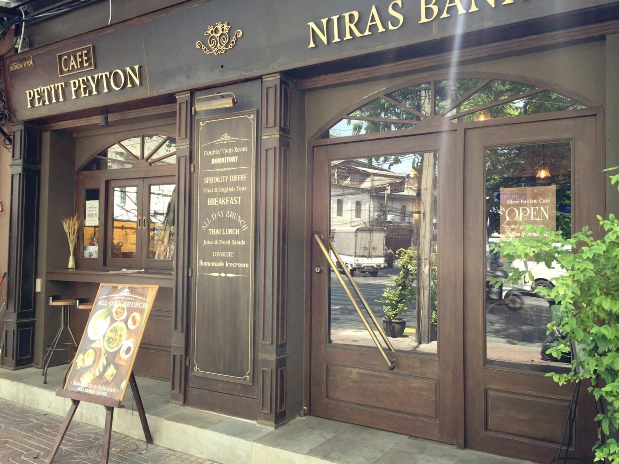 Niras Bankoc Hostel Bangkok Esterno foto